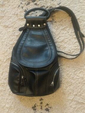 Nine West Vtg Black Pebbled Convertible Faux Leather Backpack Purse Sling RARE